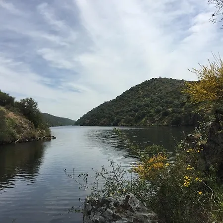 Alojamento de Turismo Rural Monte Vale Mosteiro