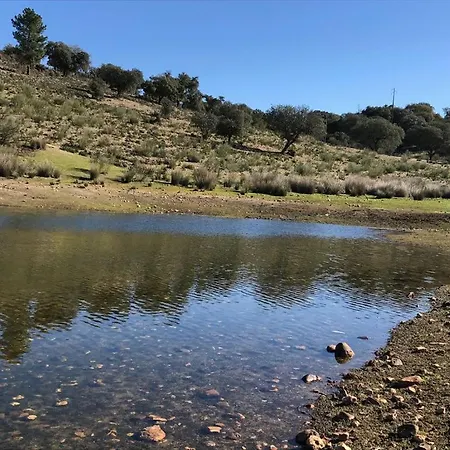 Monte Vale Mosteiro Alojamento de Turismo Rural *