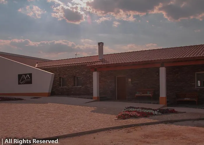 Monte Vale Mosteiro Alojamento de Turismo Rural