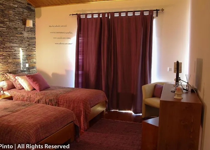 Monte Vale Mosteiro Alojamento de Turismo Rural Rosmaninhal (Santarem)