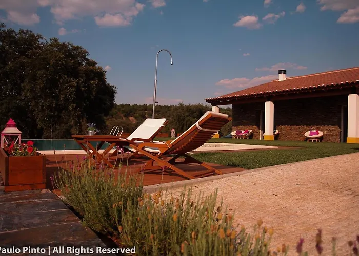 Alojamento de Turismo Rural Monte Vale Mosteiro Rosmaninhal (Santarem)