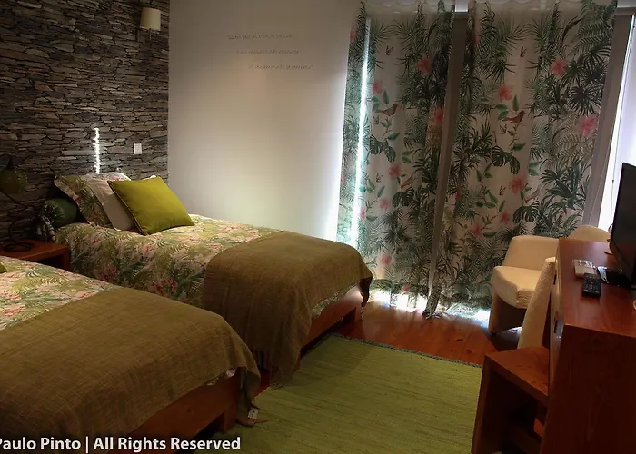 Monte Vale Mosteiro Alojamento de Turismo Rural *