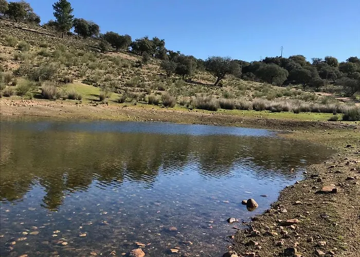 Monte Vale Mosteiro Alojamento de Turismo Rural *
