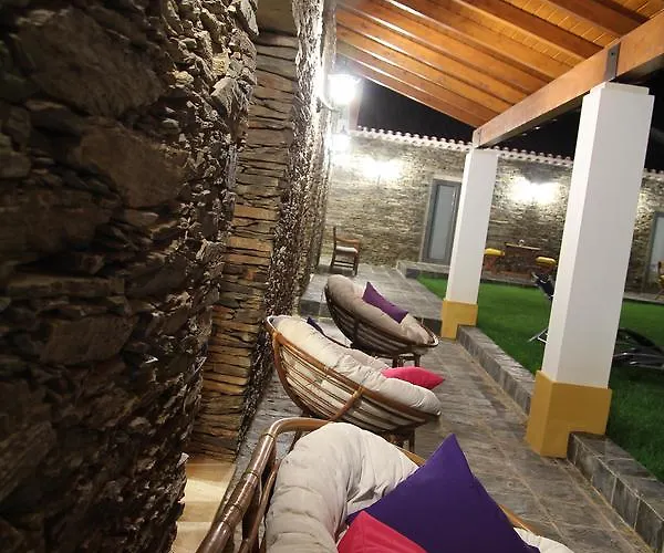 Alojamento de Turismo Rural Monte Vale Mosteiro *